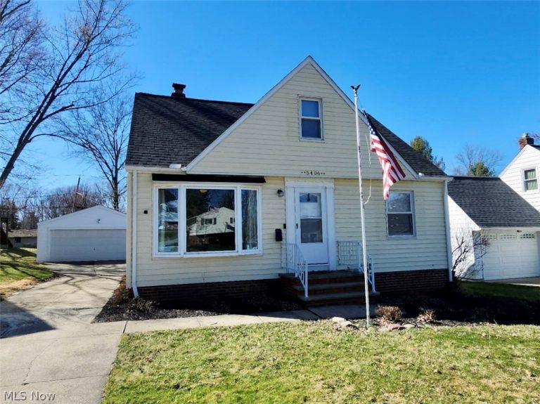 5406 Karen Isle Drive, Willoughby, OH - Photo 3