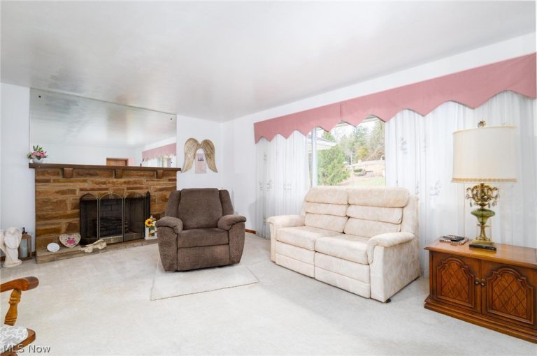 132 Bryden Road, Steubenville, OH - Photo 8