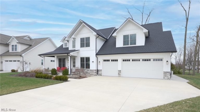 5031 Blue Teal Drive, Port Clinton, OH - Photo 2