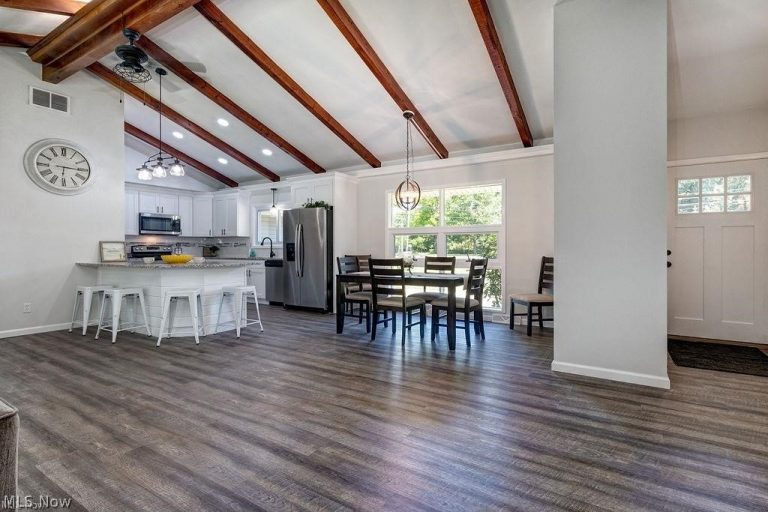 8078 Mentor Avenue, Mentor, OH - Photo 3