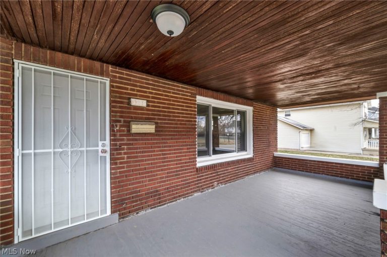 3286 140th Street, Cleveland, OH - Photo 2