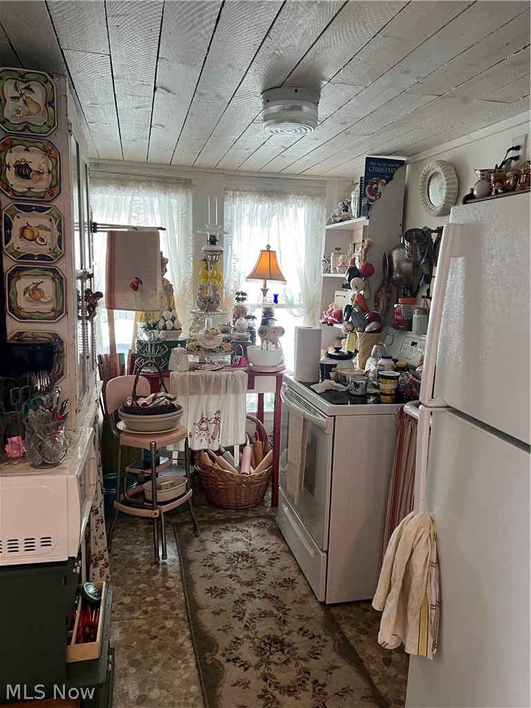 223 Main Street, Columbiana, OH - Photo 8