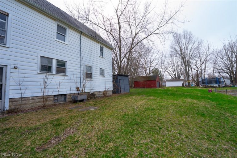 148 Oak Street, Elyria, OH - Photo 5