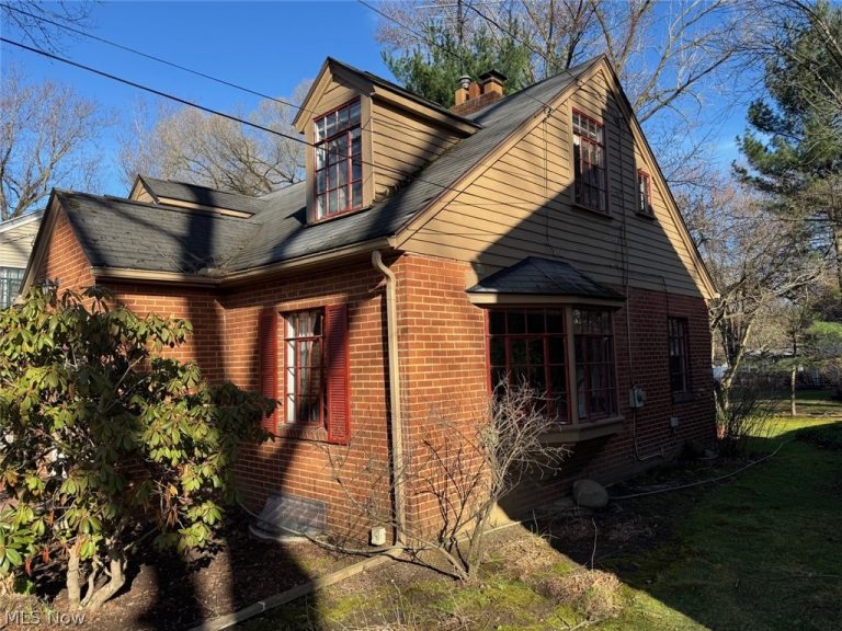 1535 Marlowe Avenue, Akron, OH - Photo 2