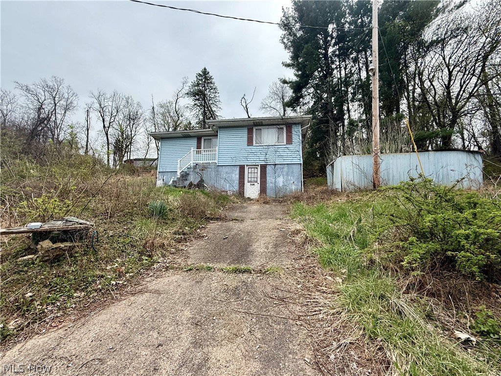 57212 Westlawn Avenue, Martins Ferry, OH