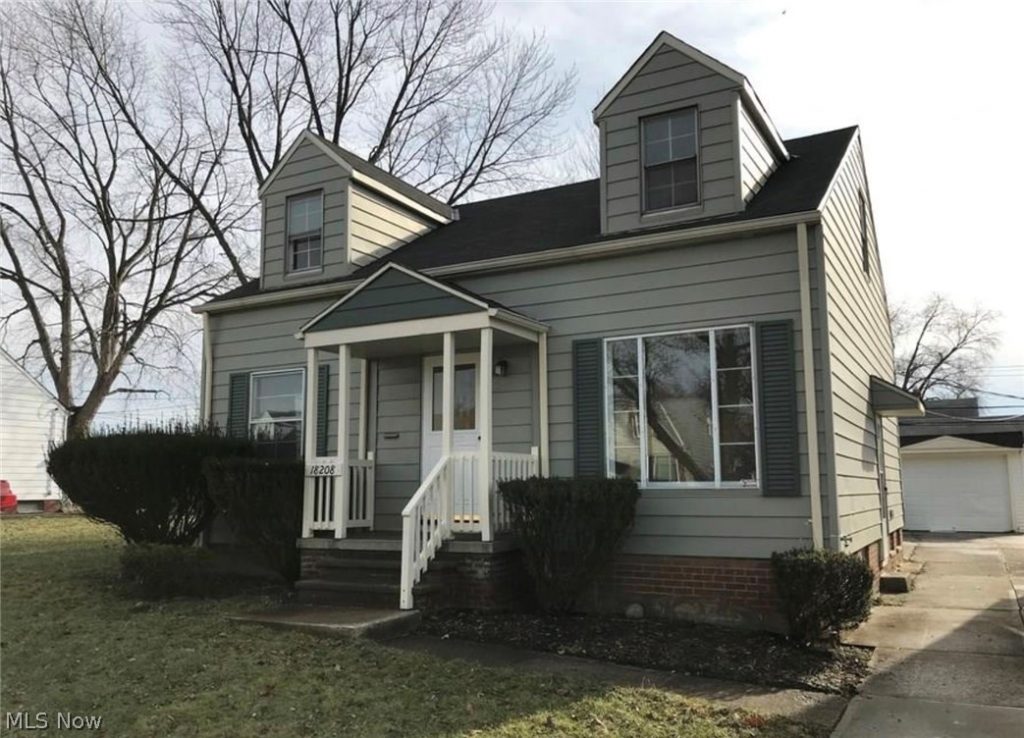 18208 Edinboro Avenue, Maple Heights, OH