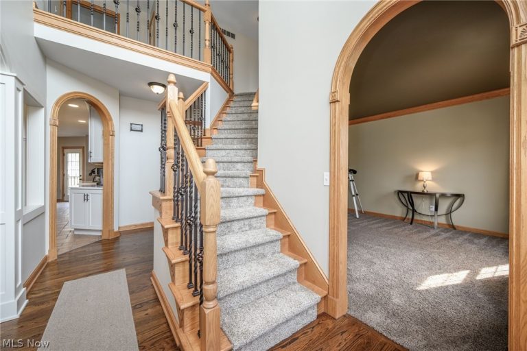 5163 Beckett Ridge, Stow, OH - Photo 3