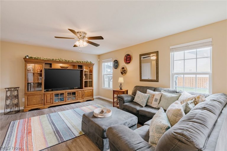 519 Ashwood Lane, Painesville, OH - Photo 6