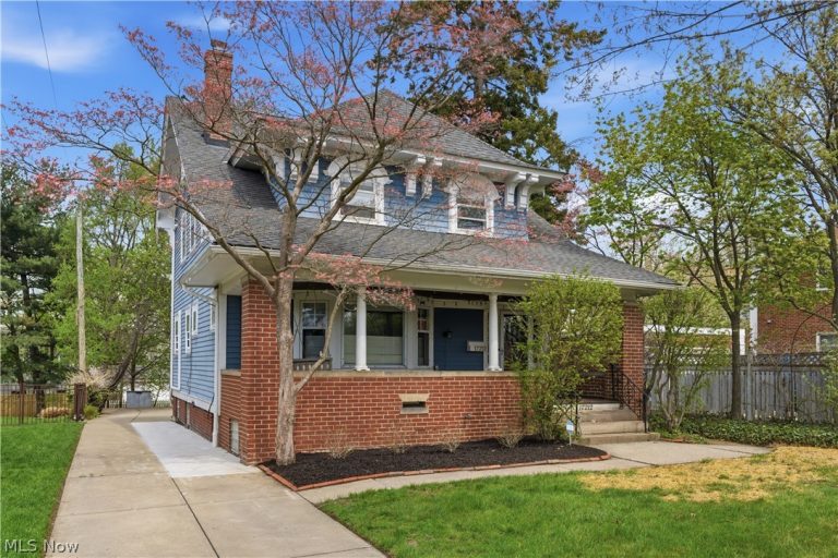 17212 Hilliard Road, Lakewood, OH - Photo 2