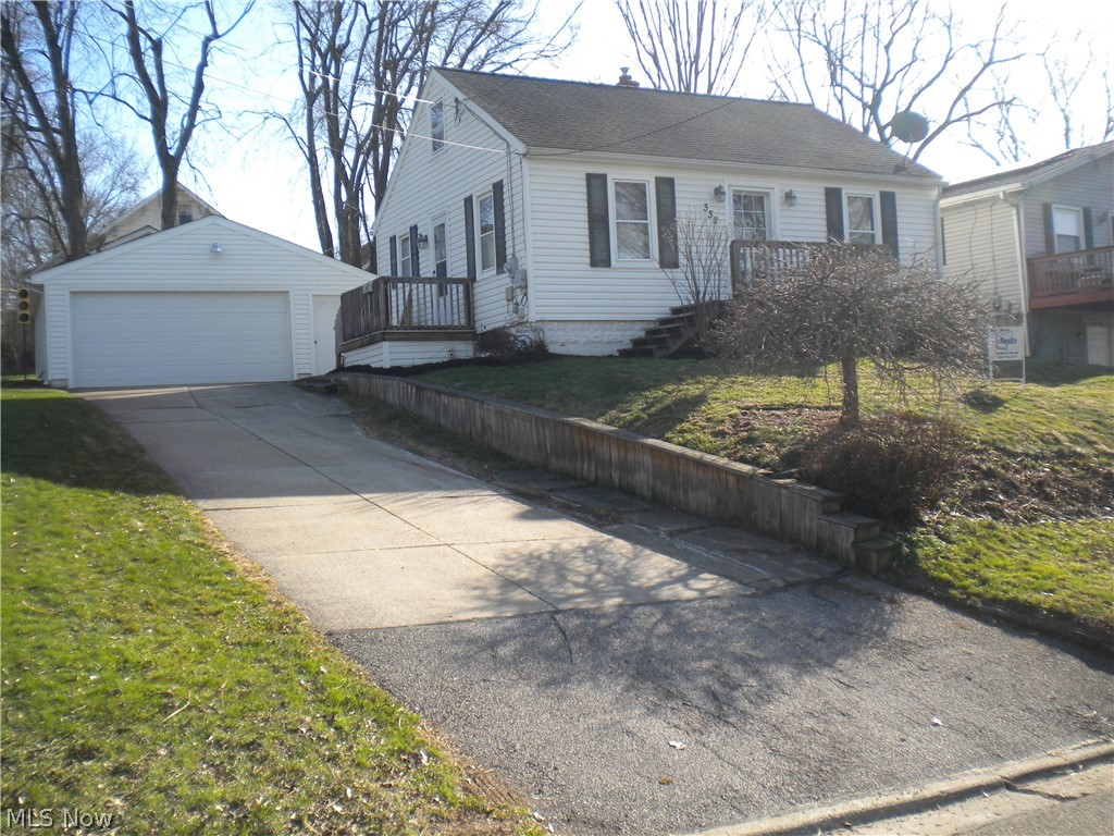 332 Lincoln Avenue, Barberton, OH