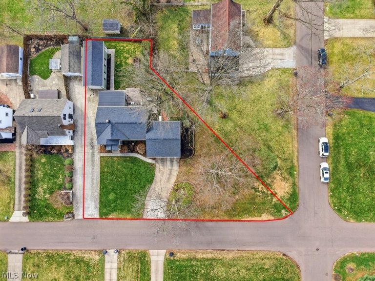 1976 Stabler Road, Akron, OH - Photo 5