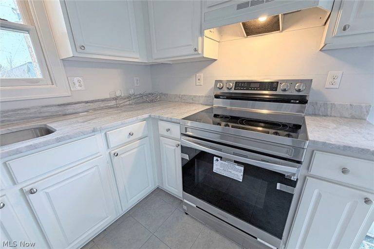 211 Orchard Lane, Kelleys Island, OH - Photo 4