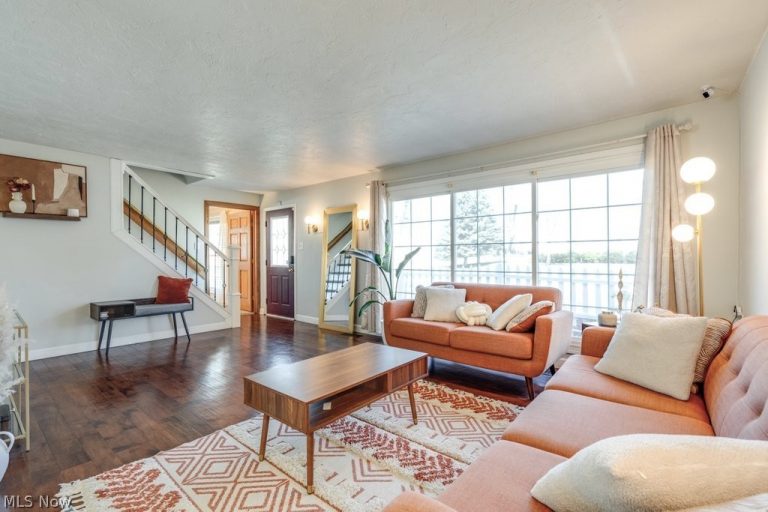 22 Van Doren Drive, Cuyahoga Falls, OH - Photo 5