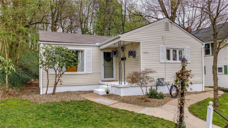 655 Way Street, Barberton, OH - Photo 2