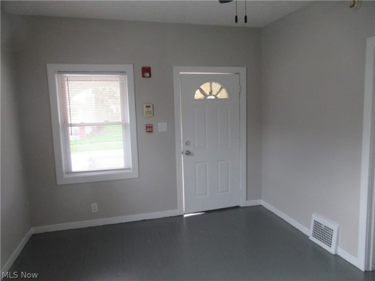 5137 Miller Avenue, Maple Heights, OH - Photo 5