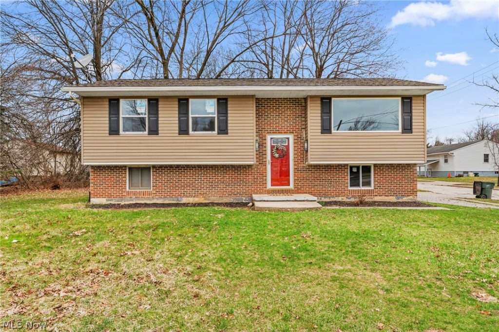 1927 Case Street, Twinsburg, OH
