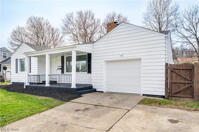 1984 Schenley Avenue, Youngstown, OH - Photo 2