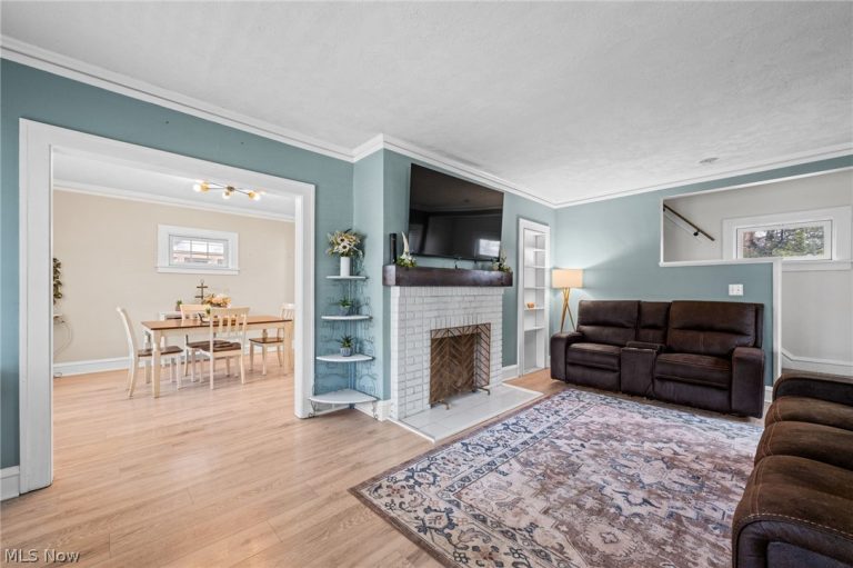 2195 Arthur Avenue, Lakewood, OH - Photo 4