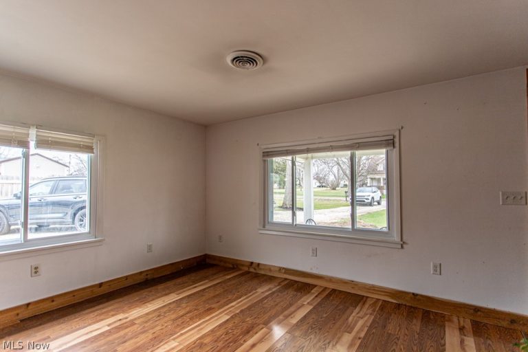 4841 Damon Avenue, Warren, OH - Photo 5