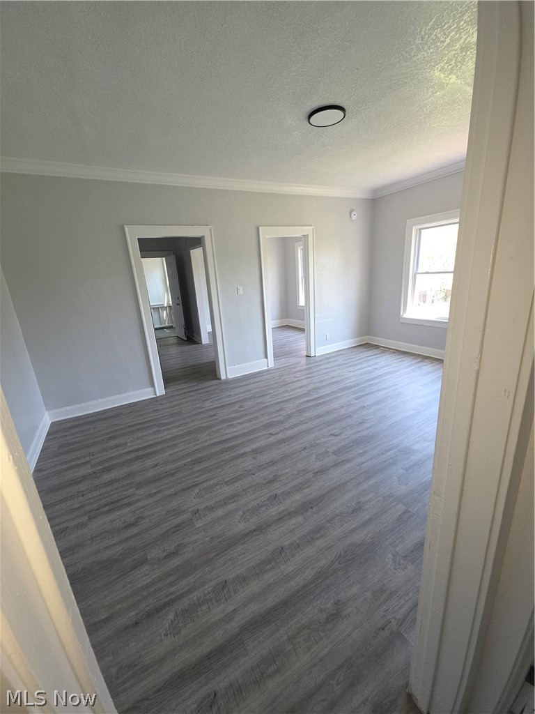 14201 Westropp Avenue, Cleveland, OH - Photo 8