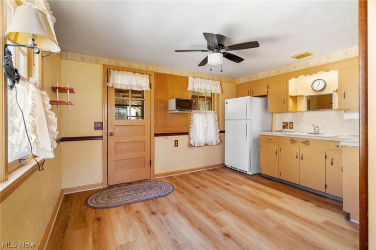 3522 Westview Avenue, Canton, OH - Photo 8