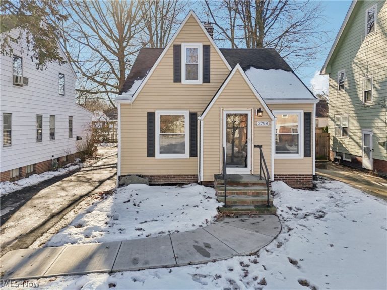 3798 Grosvenor Road, South Euclid, OH, 44118