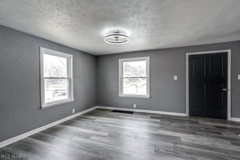 3949 Beck Avenue, Louisville, OH - Photo 5