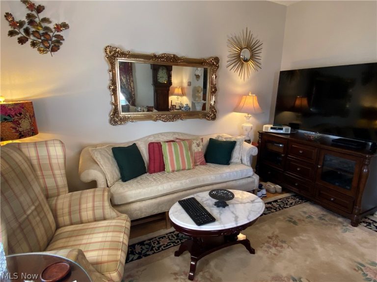101 Ridgeway Street, Struthers, OH - Photo 4