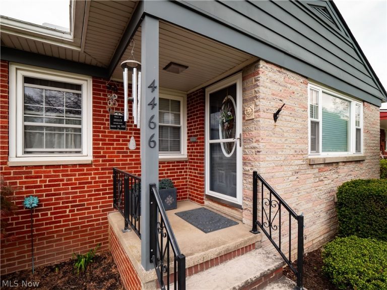 4466 215th Street, Fairview Park, OH - Photo 3