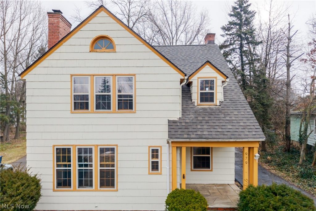 979 Oxford Road, Cleveland Heights, OH