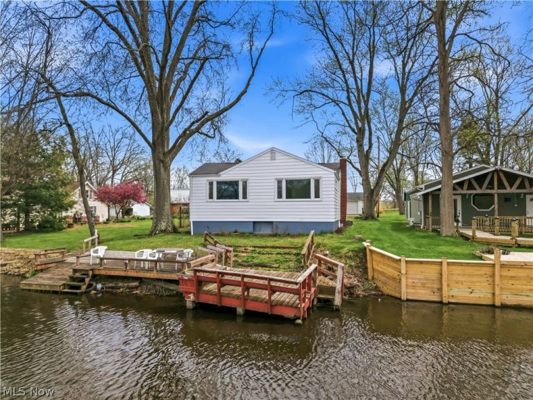 27268 Lakeside Drive, Beloit, OH, 44609