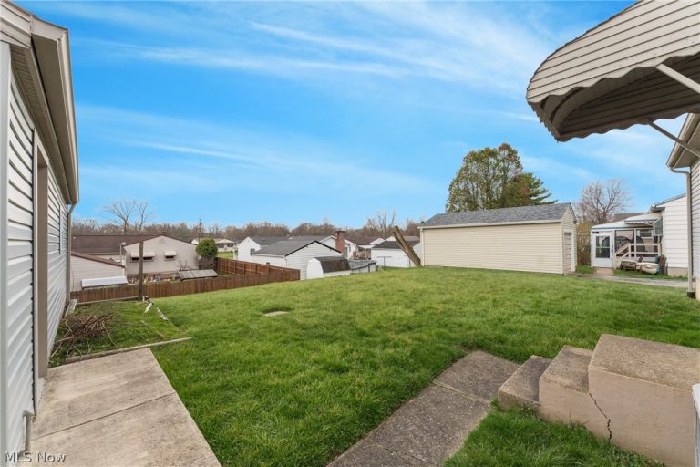 1859 Mathews Road, Poland, OH - Photo 6