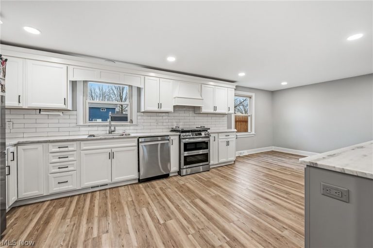 101 Creston Drive, Boardman, OH - Photo 4