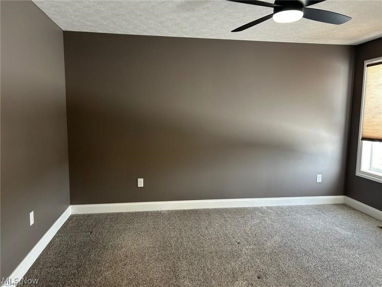 937 Crockett Circle, Canal Fulton, OH - Photo 5