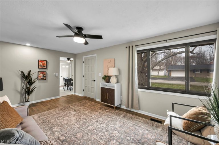 7366 Primrose Drive, Mentor on the Lake, OH - Photo 8