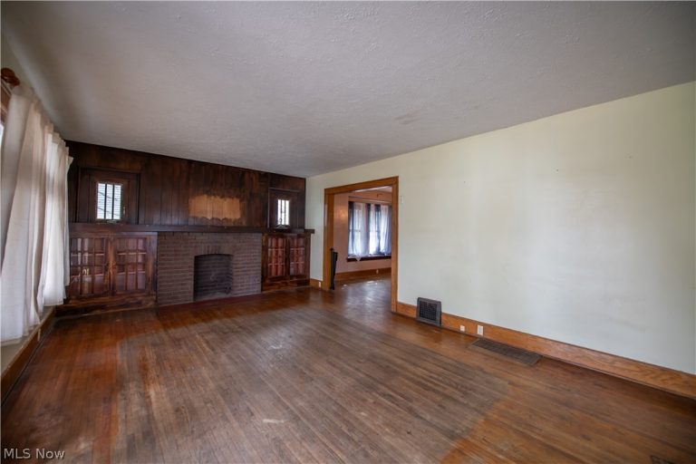 33 Lincoln Avenue, Alliance, OH - Photo 5