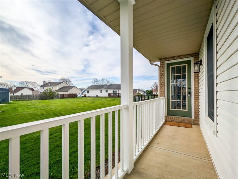 812 Joel Circle, Louisville, OH - Photo 8