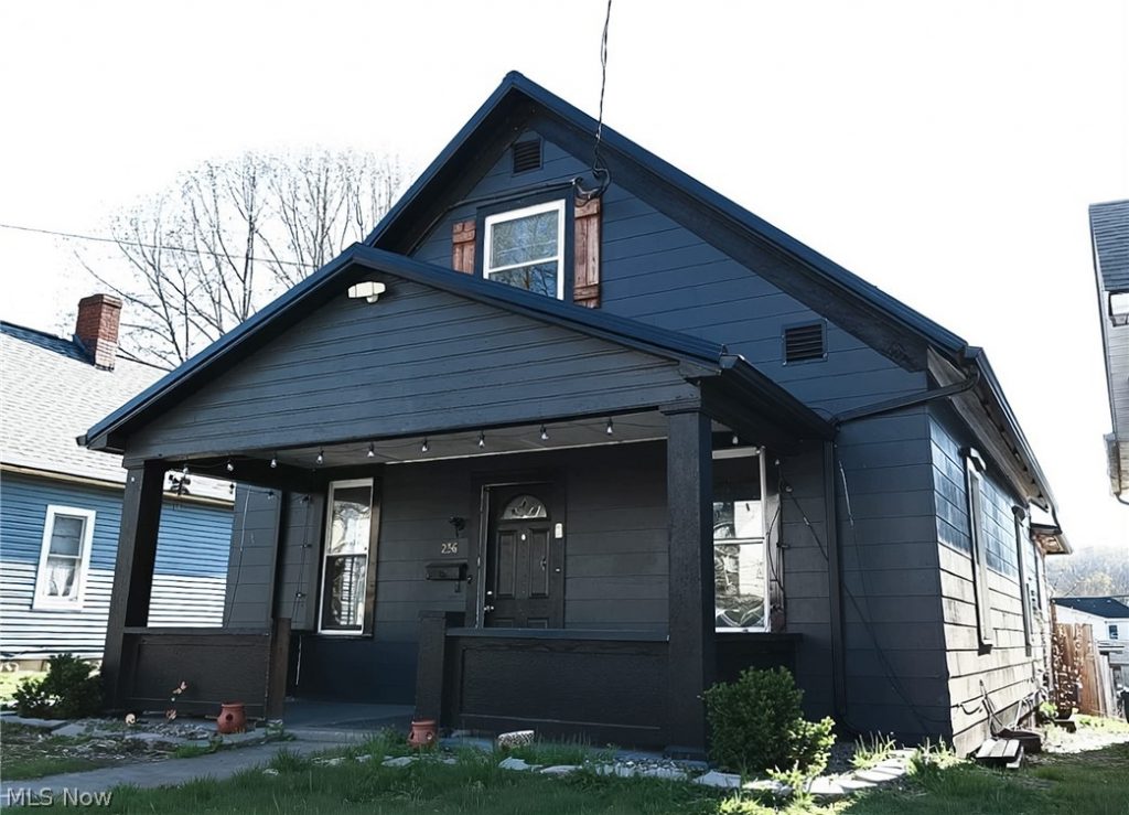 256 Main Street, Roseville, OH