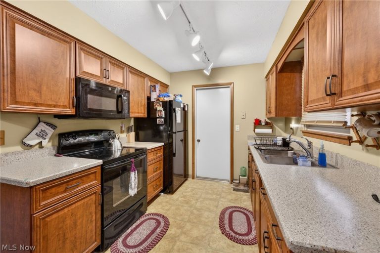 4404 Florida Street, Perry, OH - Photo 8