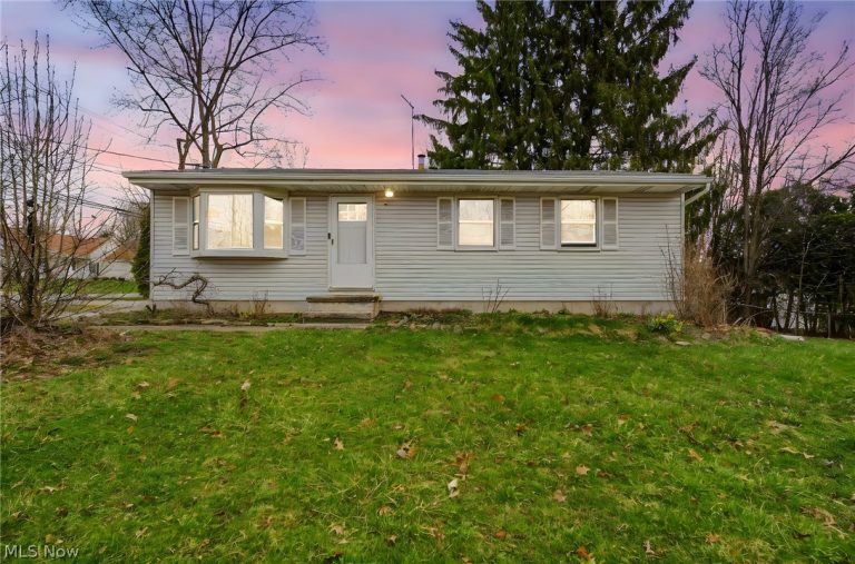 2535 Sears Road, Stow, OH - Photo 2