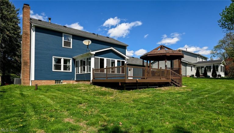 1800 Spotswood Street, Uniontown, OH - Photo 3