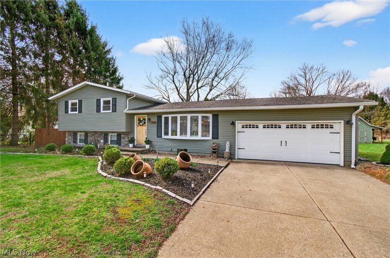 2994 Forestview Street, Canton, OH - Photo 2