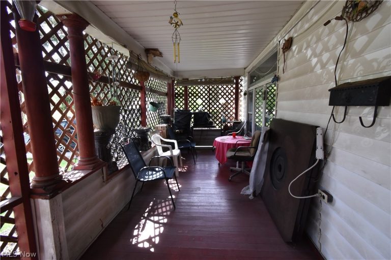 1612 Jacobs Road, Youngstown, OH - Photo 5