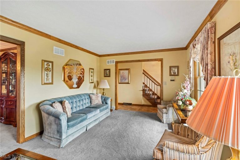 551 Regency Circle, Canfield, OH - Photo 6