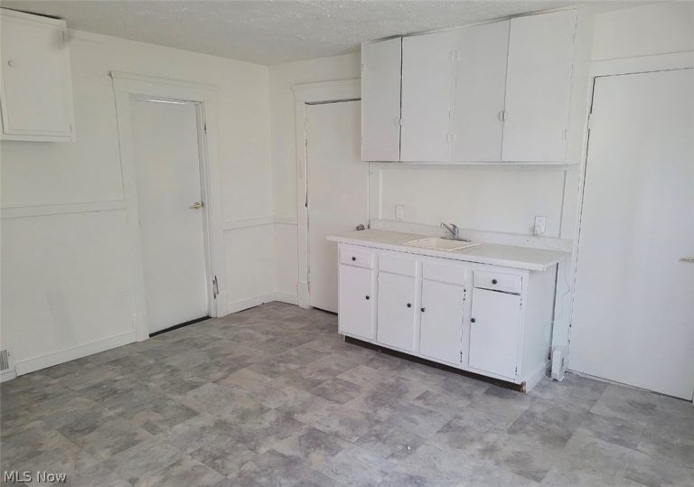 10117 hampden, Cleveland, OH - Photo 5