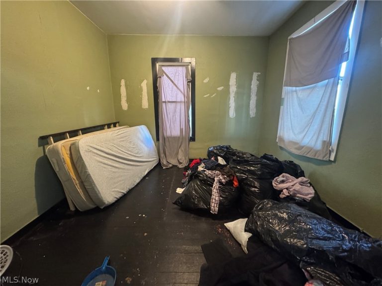 7916 Maryland Avenue, Cleveland, OH - Photo 3