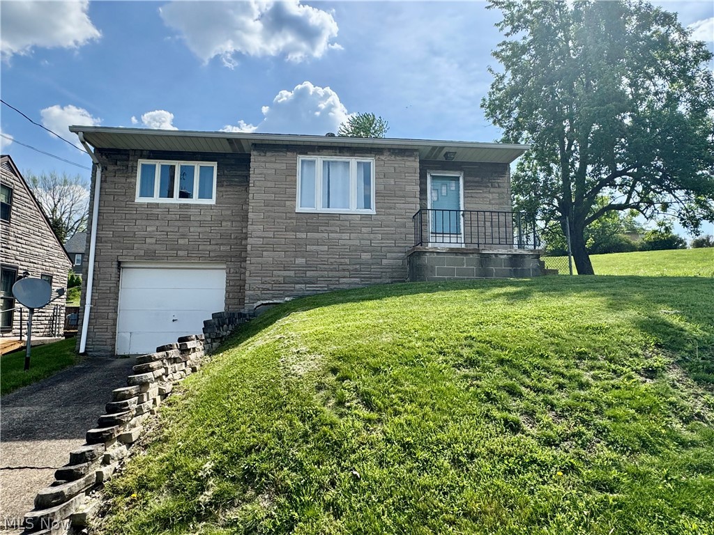 164 MCKINLEY Road, Weirton, WV