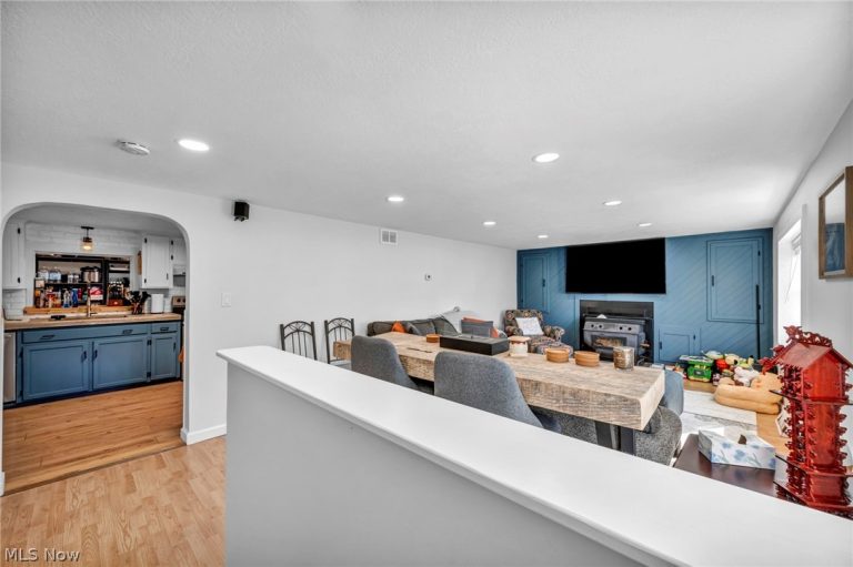 717 Garfield Avenue, Alliance, OH - Photo 3