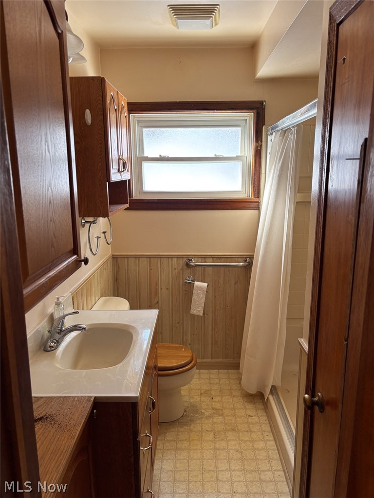 4688 Mayfair Road, North Canton, OH - Photo 8