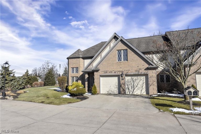 1 Aberdeen Court, Rocky River, OH - Photo 3
